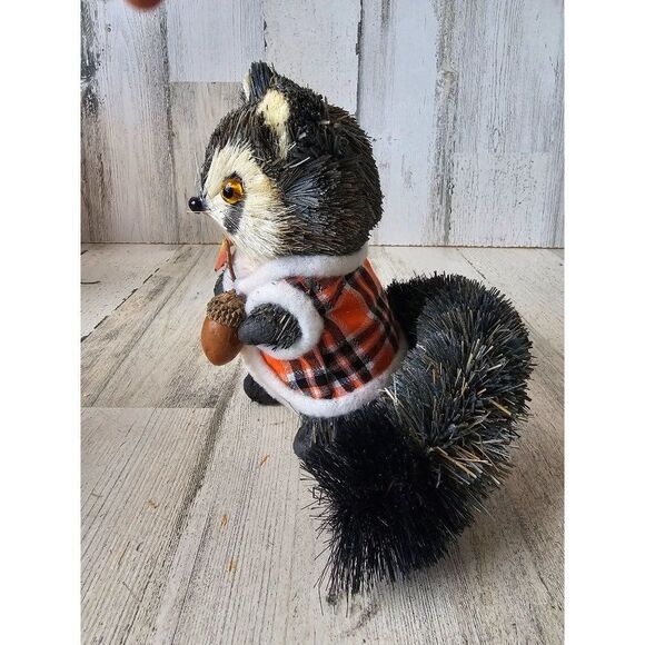Joann raccoon bottle brush sisal nut woodland realistic fall home decor cute - Picture 2 of 7